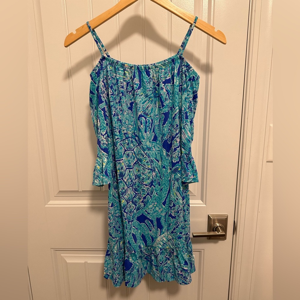 Off the shoulder dress with straps to hold it up!